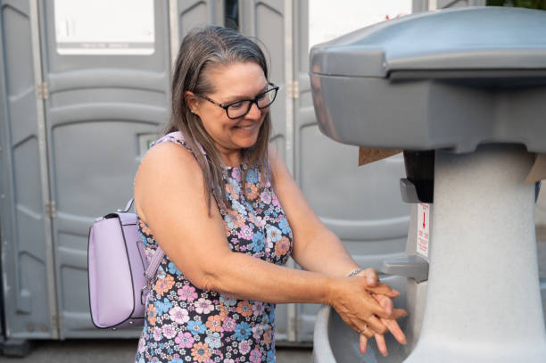Best Luxury portable toilet rental  in Chalfant, CA